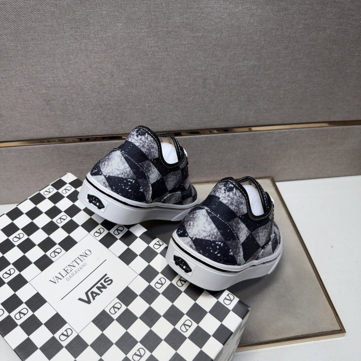 Vans Men's Geometric Patchwork Low-Top Sneakers - Black, Navy, White & Grey