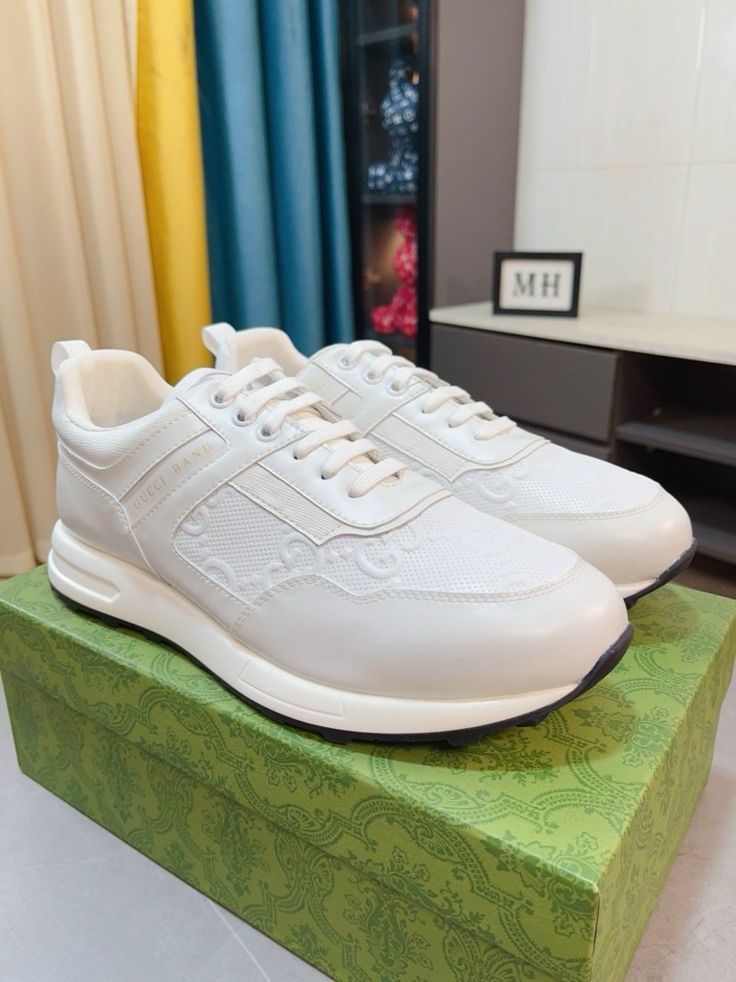 Gucci Men’s Textured Low-Top Sneakers